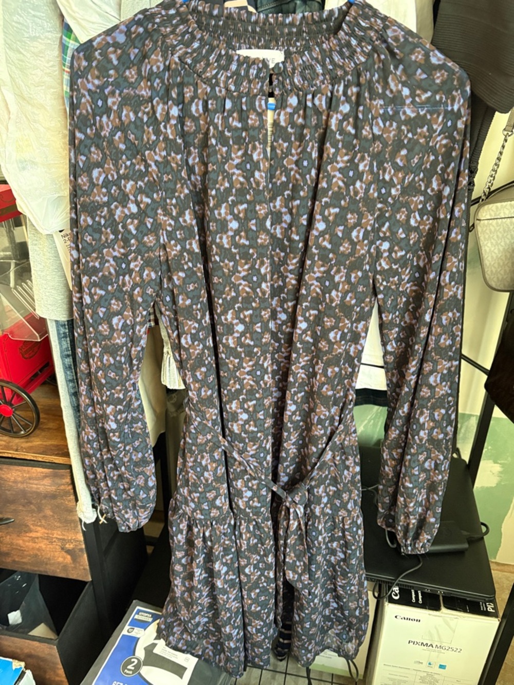 Evereve Women’s Black/Paisley Floral Long Sleeve Tie-Waist Dress